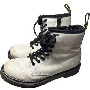 Doc Martens 1640j  White boot Size 2 Kids